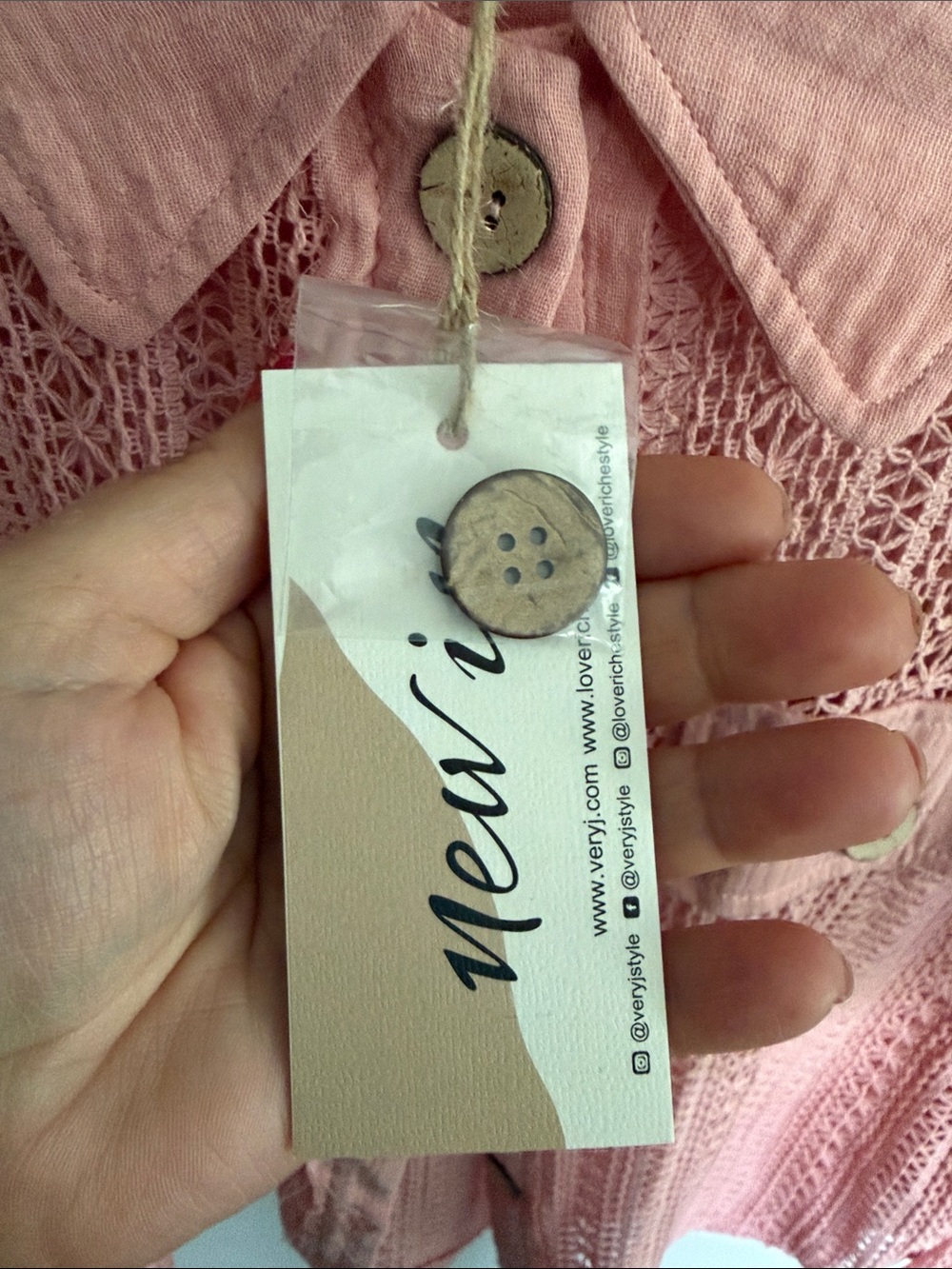 New In size small, Open Weave Button-Front Shirt Jacket in Dusty Pink - Picture 4 of 6